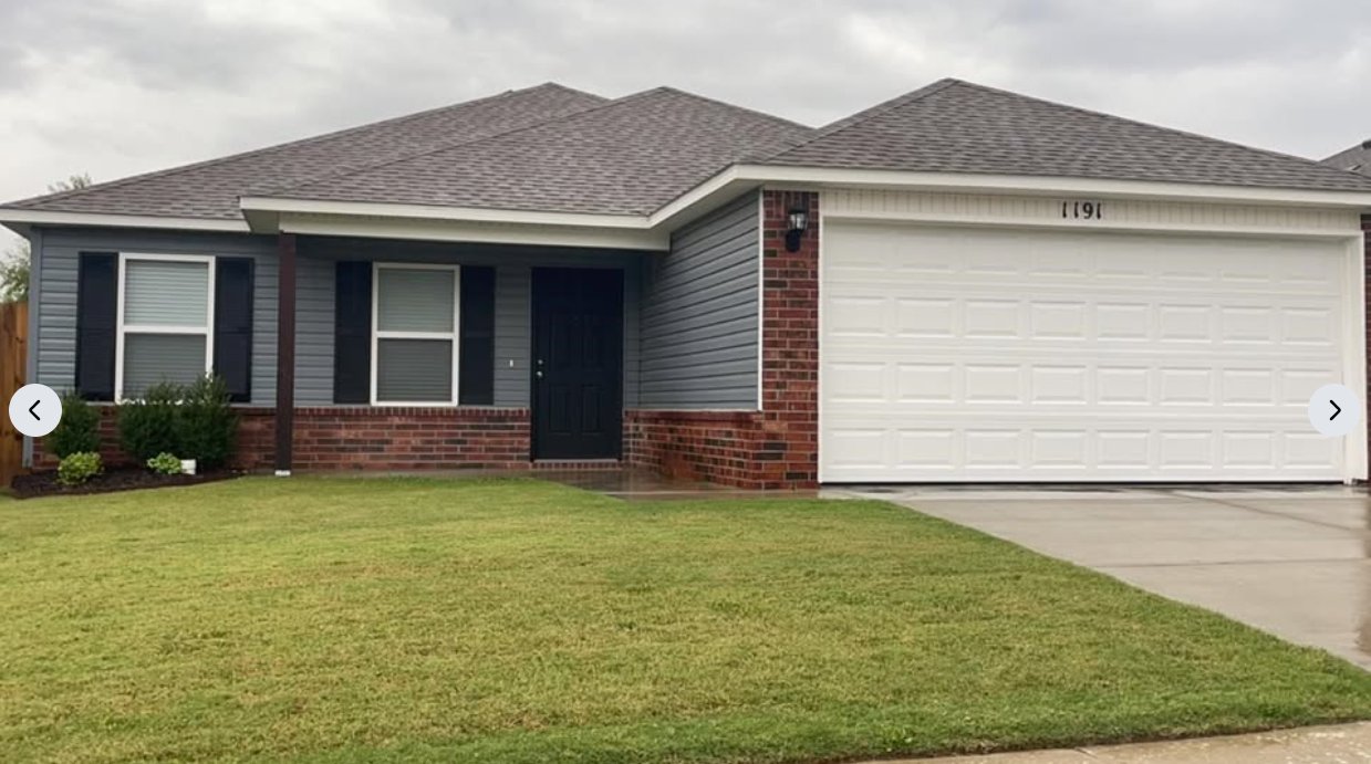 Fayetteville House: 1191 S Jaybird Ln