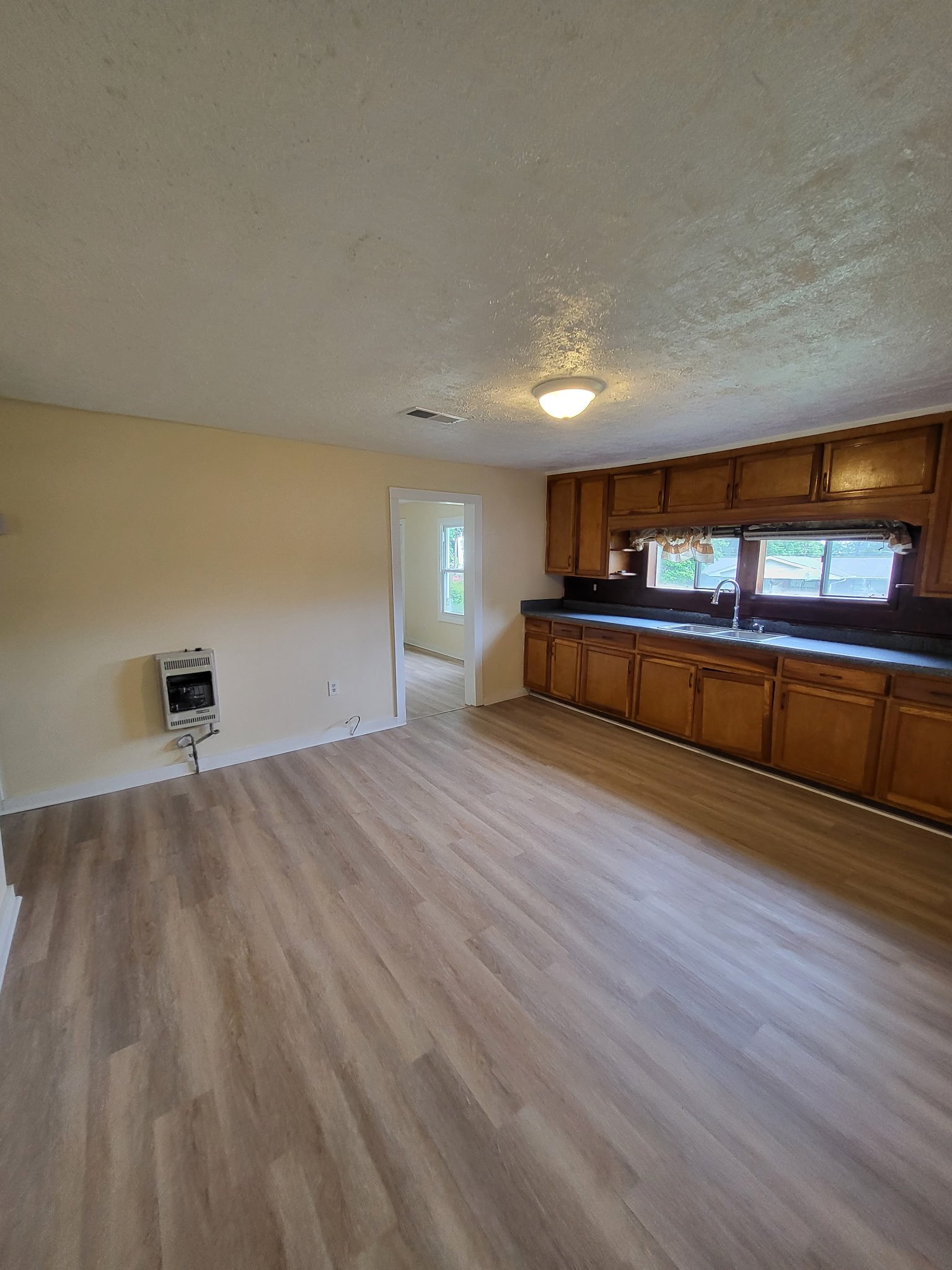 Humboldt House: 1410 12th Ave.