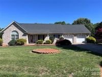 Hickory House: 2187 Silver Fox Trail