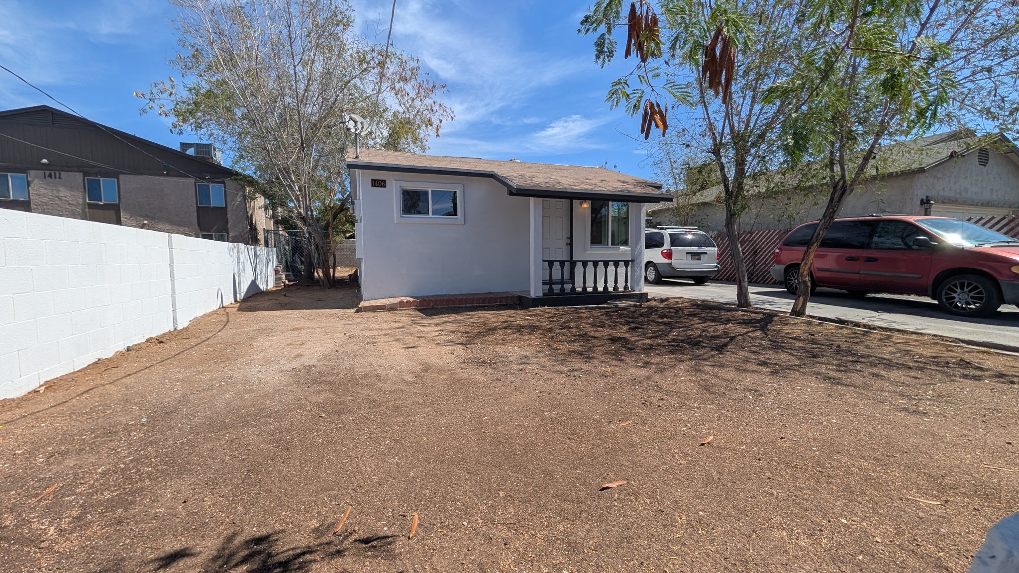 Phoenix House: 1406 w Vogel Ave