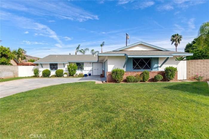 Riverside House: 5150 Leon Ct