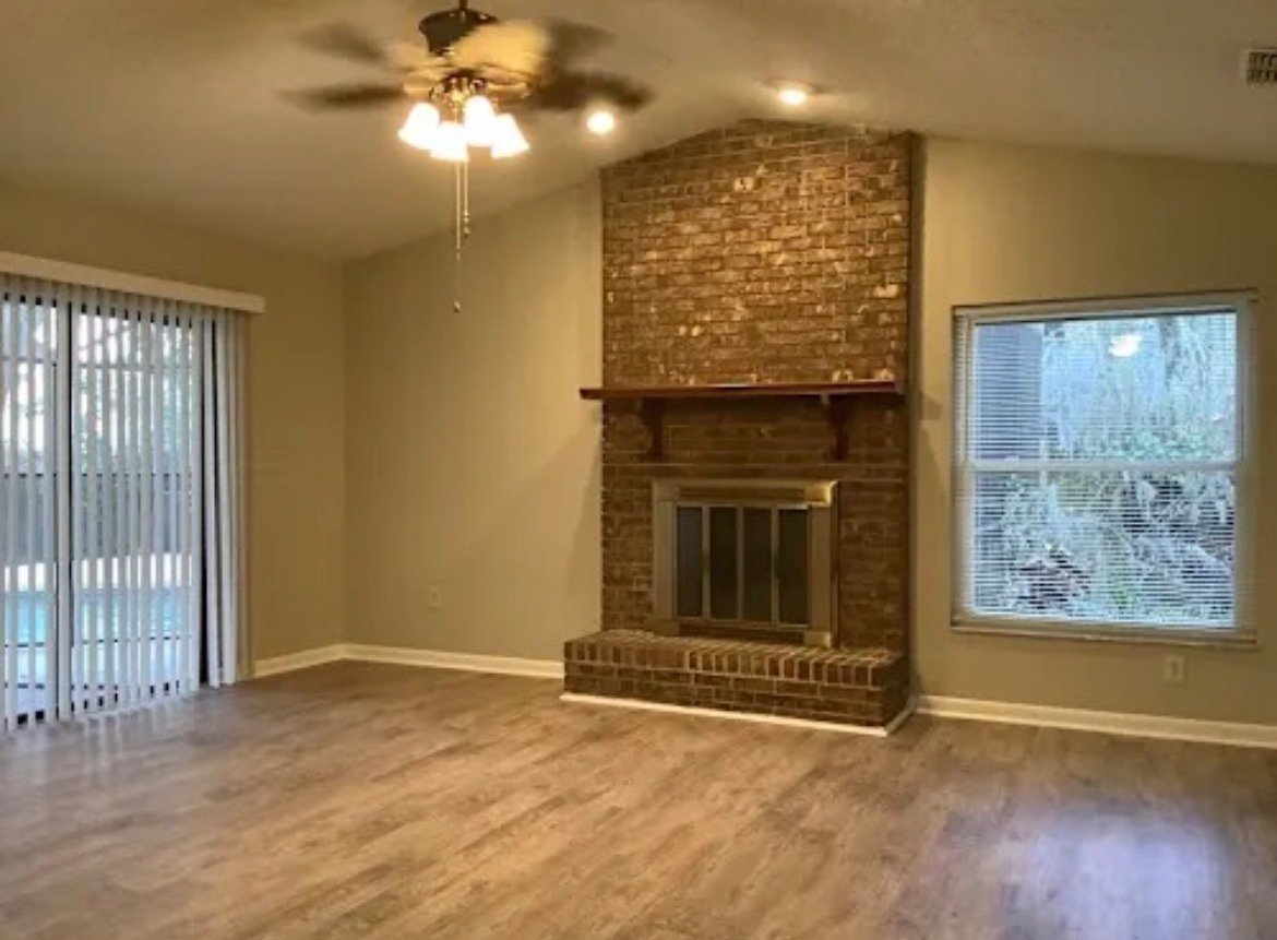 Valrico House: 1228 Lornewood Dr