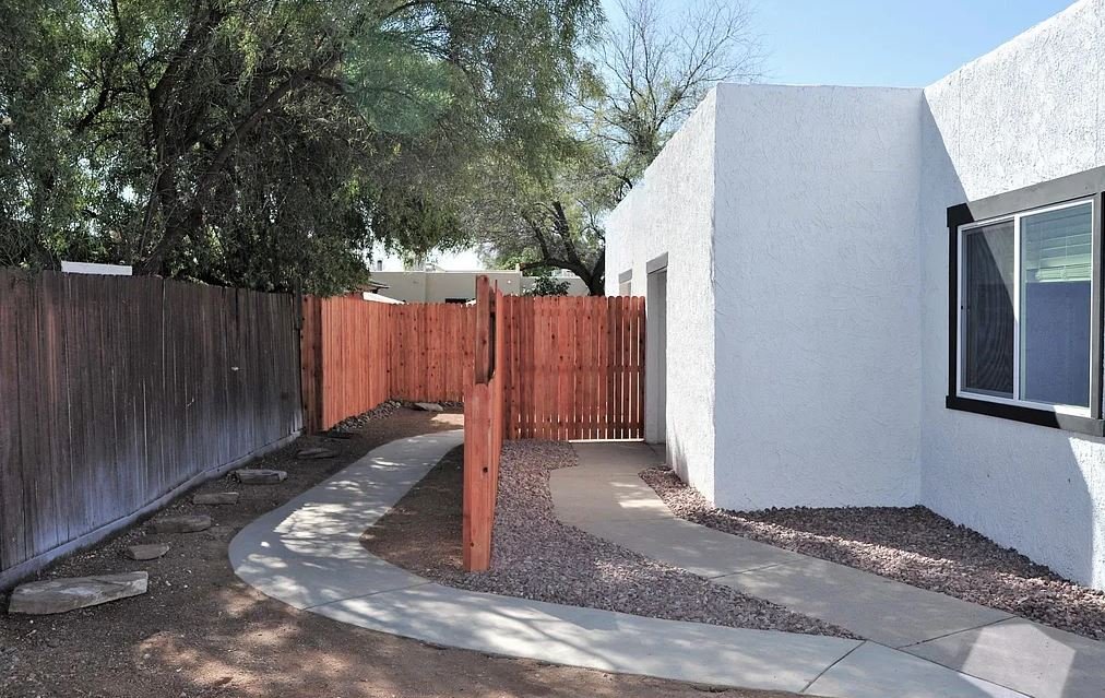 Tucson Townhome: 3318 East Presidio Road