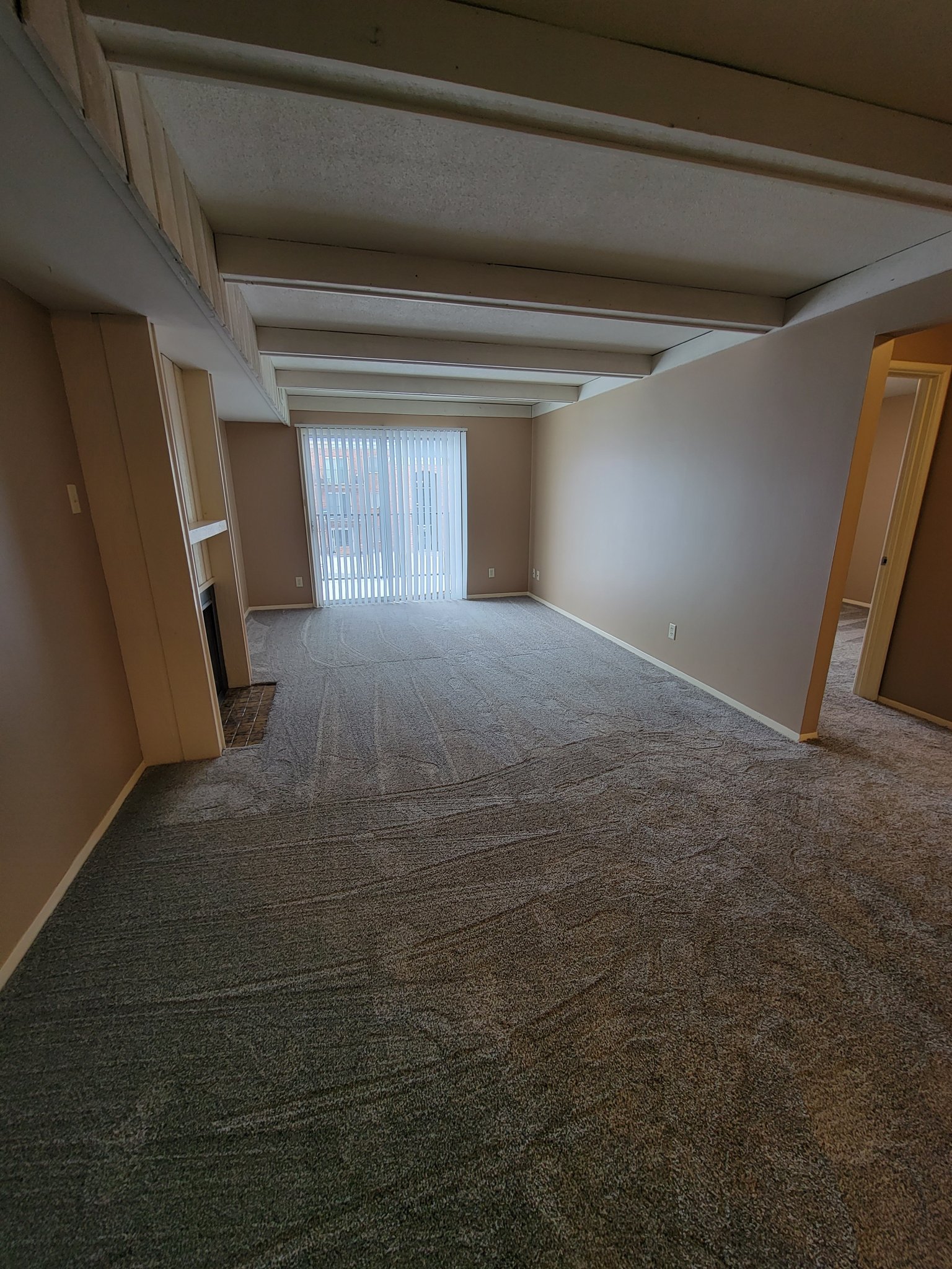 Lincoln Apartment: 7100 Van Dorn Street