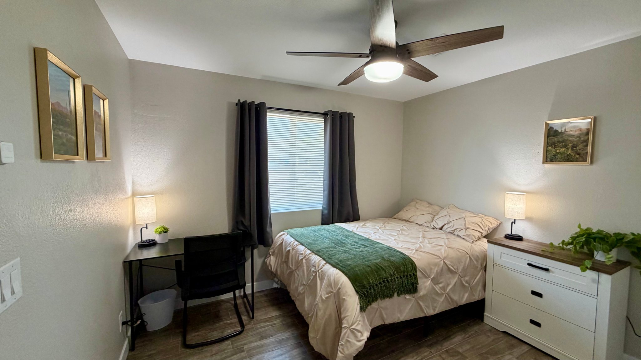 Phoenix Single Room: 3757 W Joan de Arc Ave