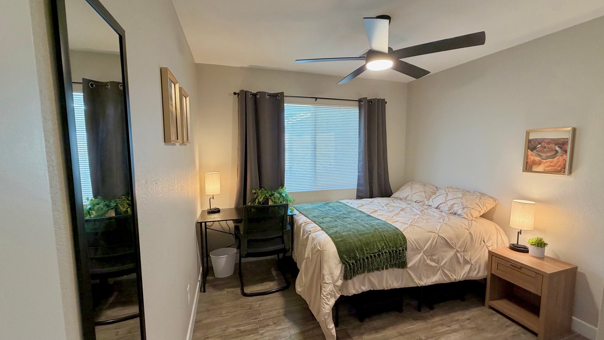 Phoenix Single Room: 3757 W Joan de Arc Ave