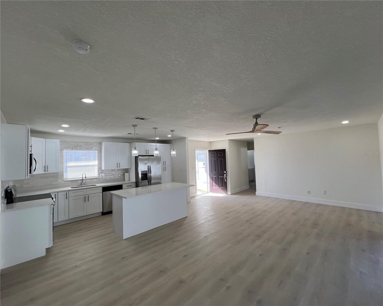 St Petersburg House: 2502 Tropical Shores Dr SE