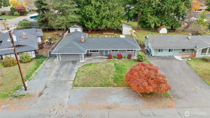Everett House: 10433 23rd Dr SE