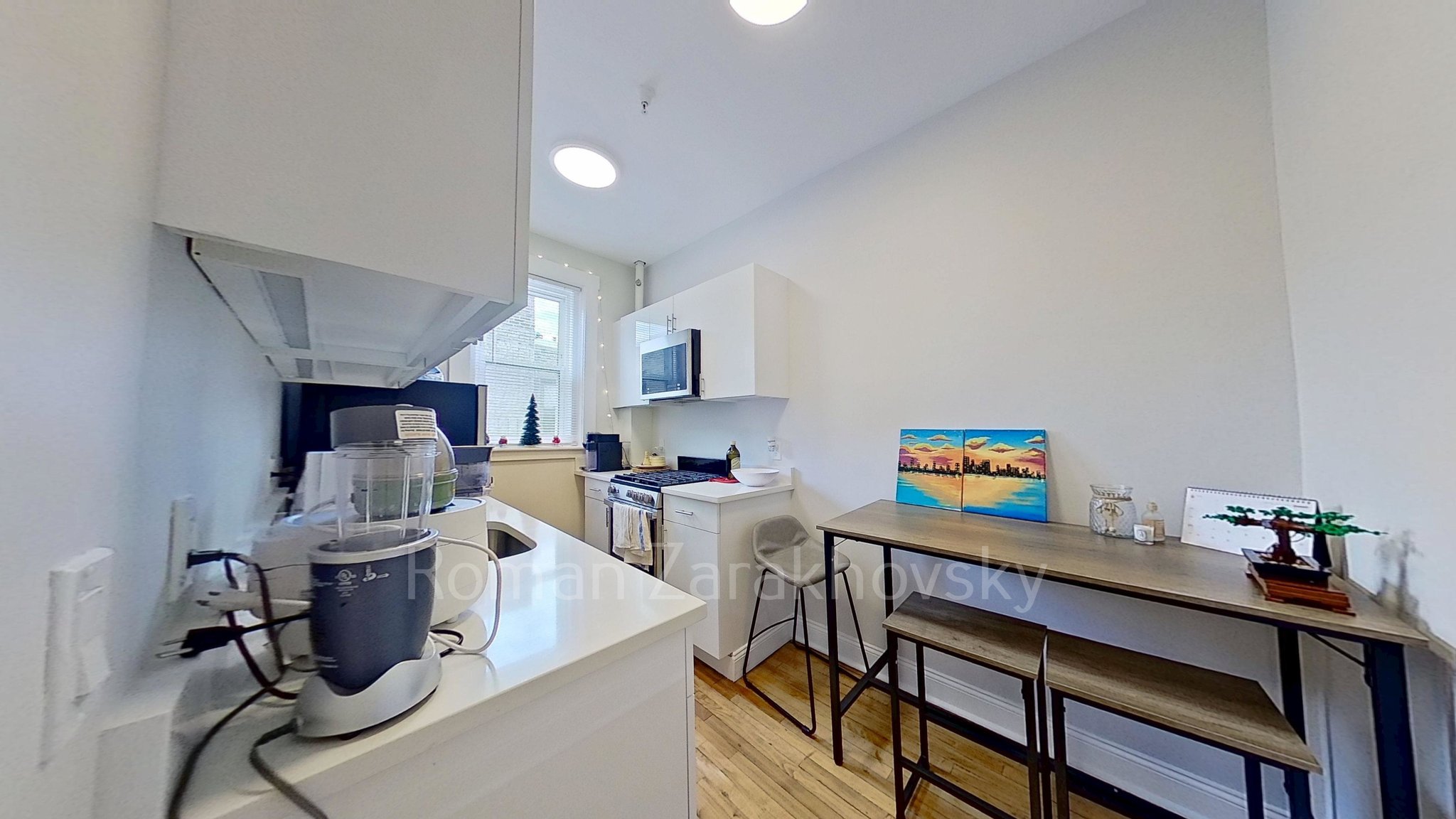 Brighton Apartment: 4 Ayr Road