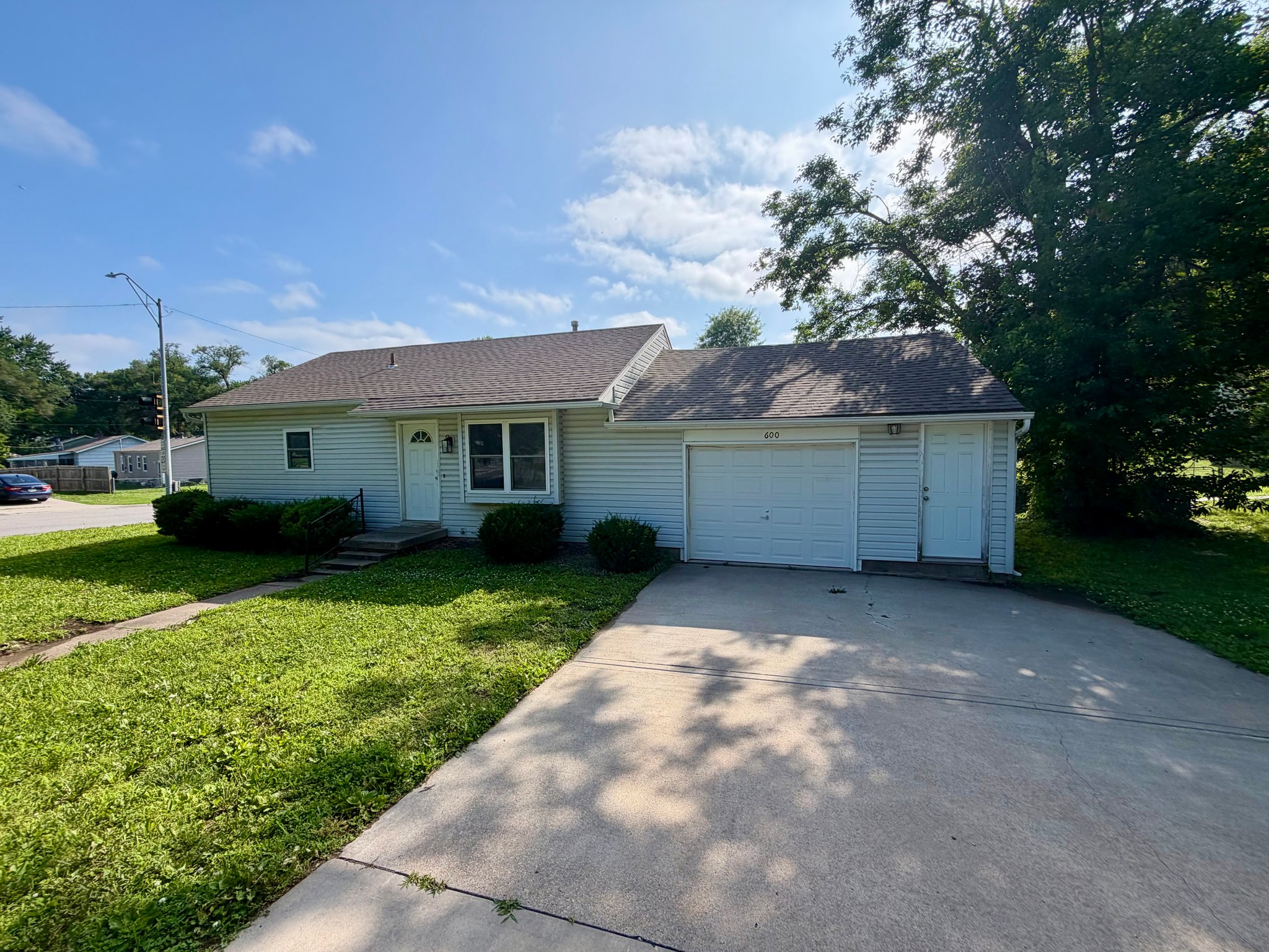 Kansas City House: 600 N 82nd Street