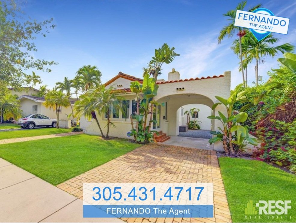 Coral Gables House: 1212 Medina Ave