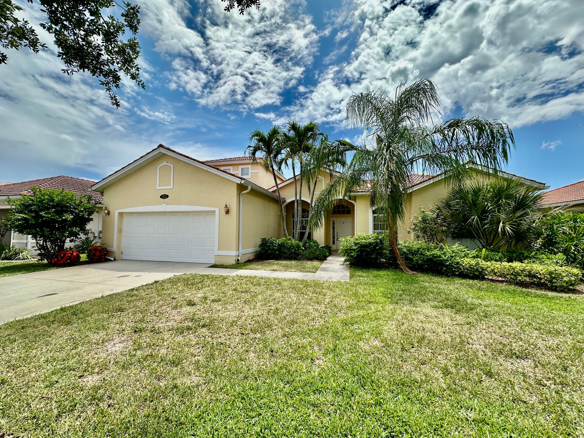 NAPLES House: 14511 JEKYLL ISLAND CT