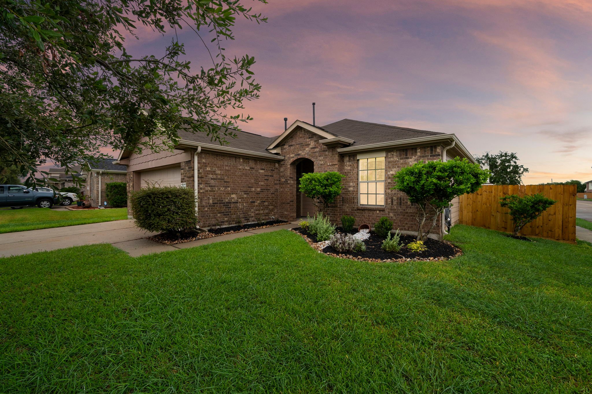 La Marque House: 114 Mustang Stampede Dr