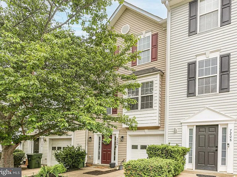 Fredericksburg Townhome: 7206 Finch Lane