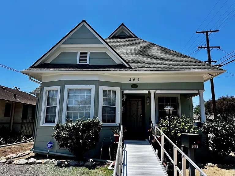 Long Beach House: 265 Lindero, Long Beach, CA 90814