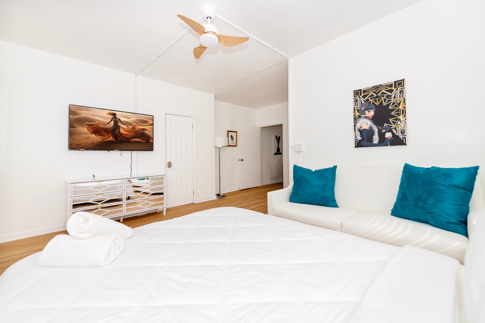 miami beach Apartment: 545 michigan ave