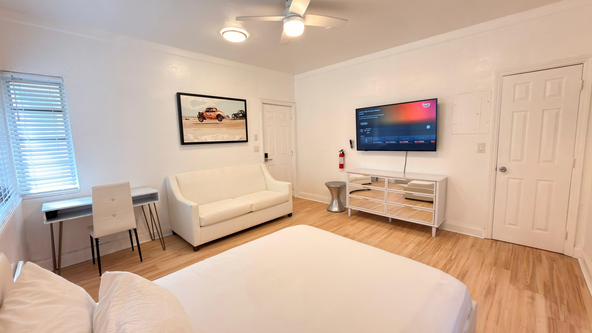 miami beach Apartment: 545 michigan ave