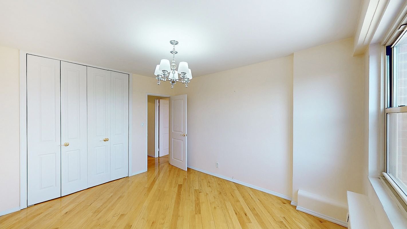Brooklyn House: 2930 W 5th St APT 23K