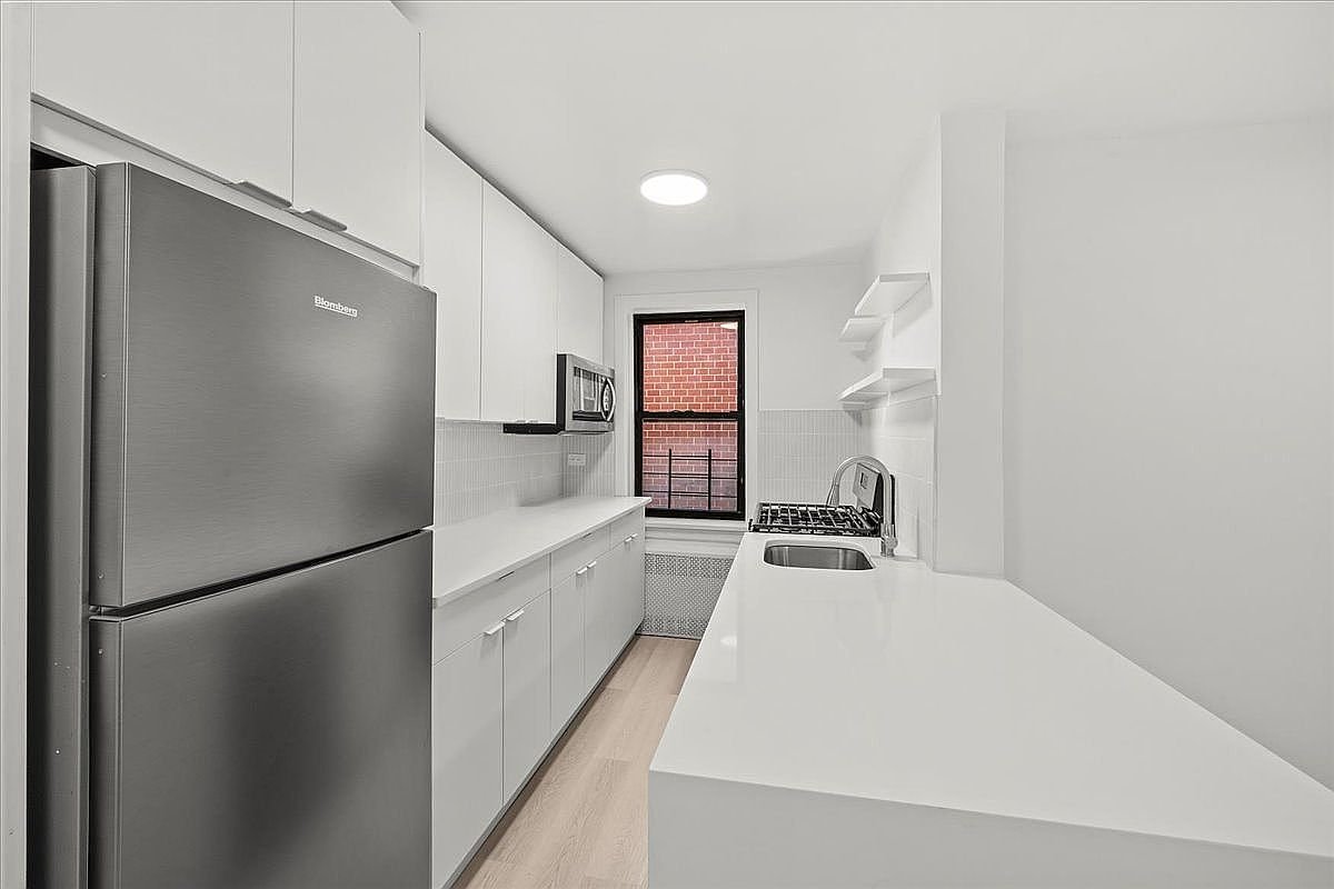 Bronx House: 3260 Netherland Ave APT 5C