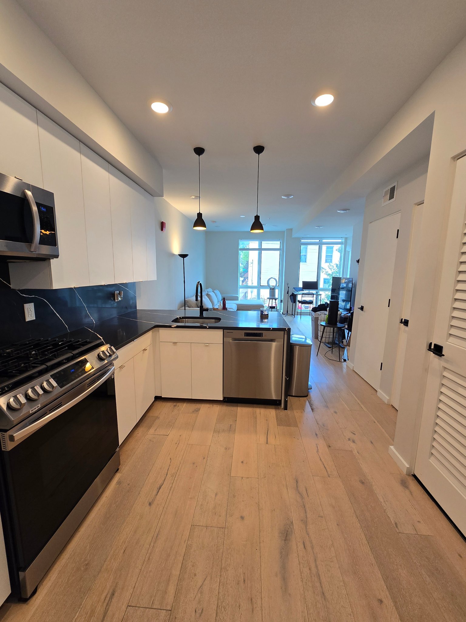 jersey city Condo: 73 irving st