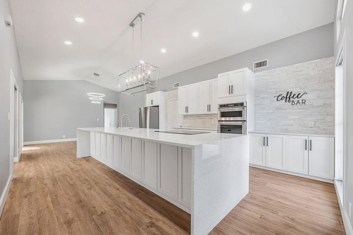 Boca Raton House: 21356 Summertrace Circle,