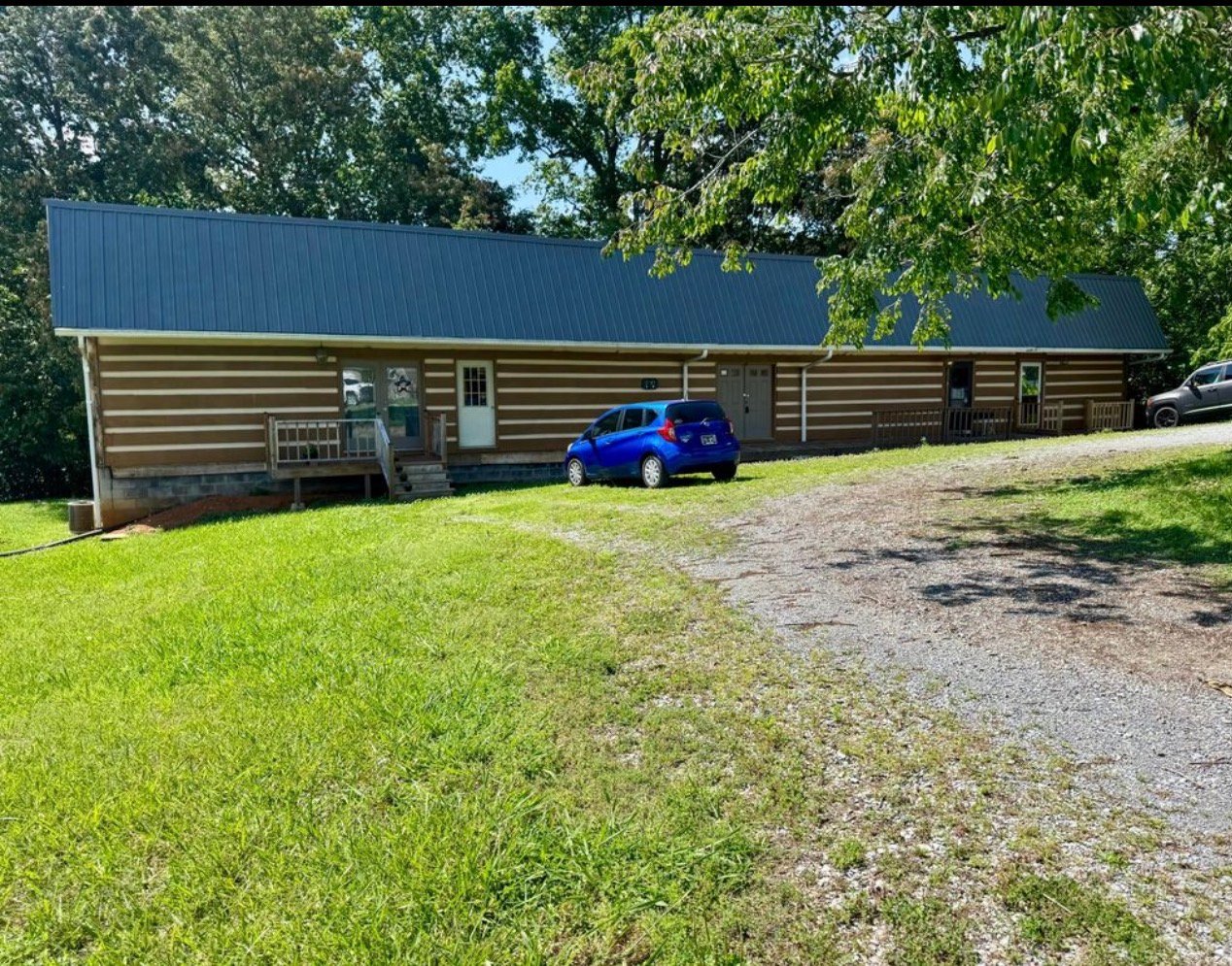 Newport Apartment: 2481 Elk Way