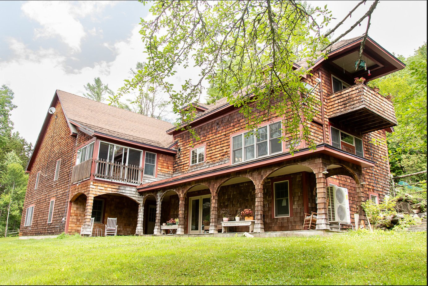 Bethel Apartment: 477 Dunham Rd.