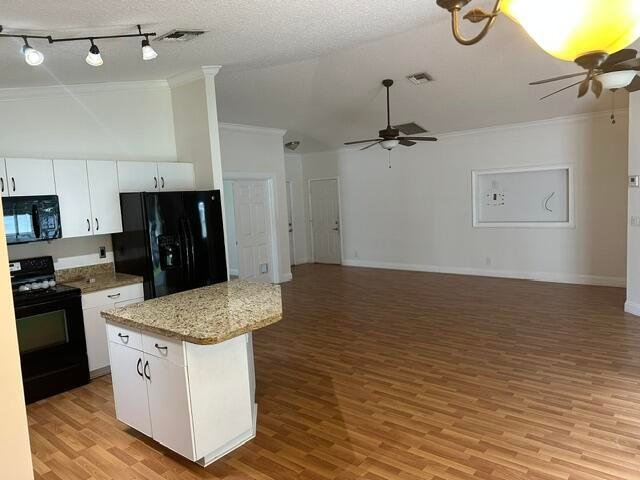 Boynton Beach House: 1042 NW 6th Avenue