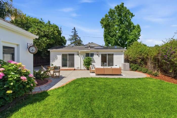 san jose House: 1866 Glen Una Ave San Jose, CA 95125