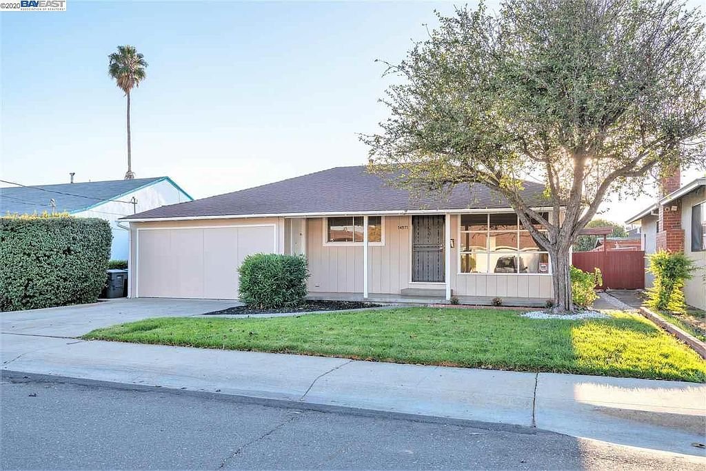 San Leandro House: 14571 Juniper St