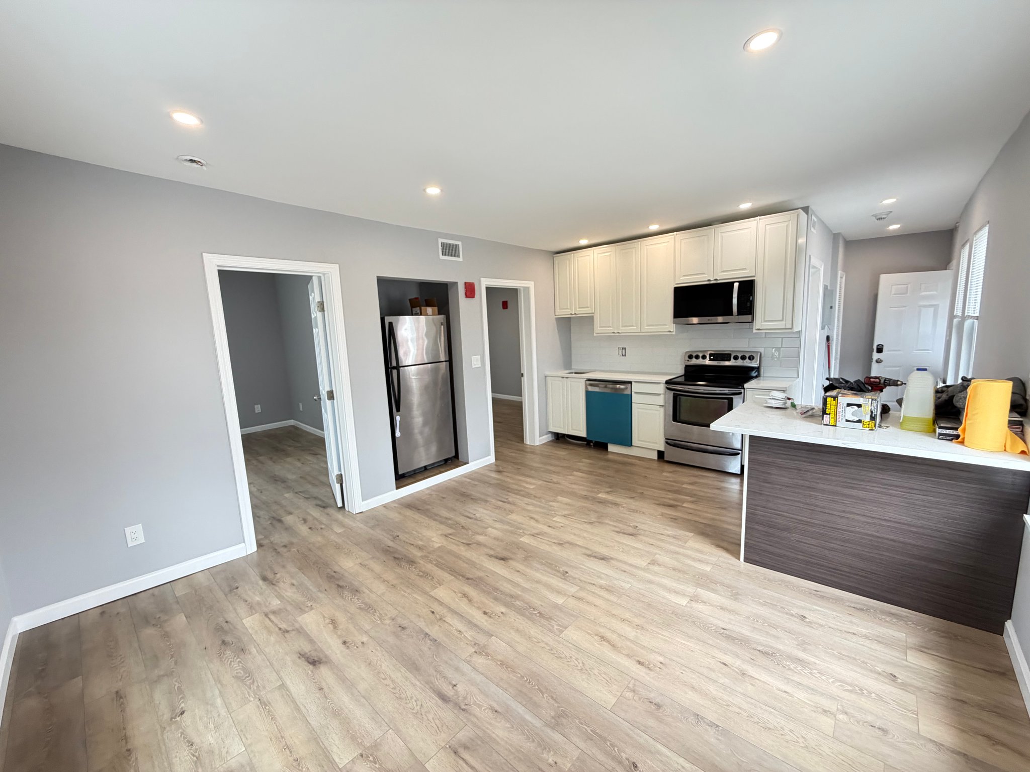 Woonsocket Apartment: 635 Elm st
