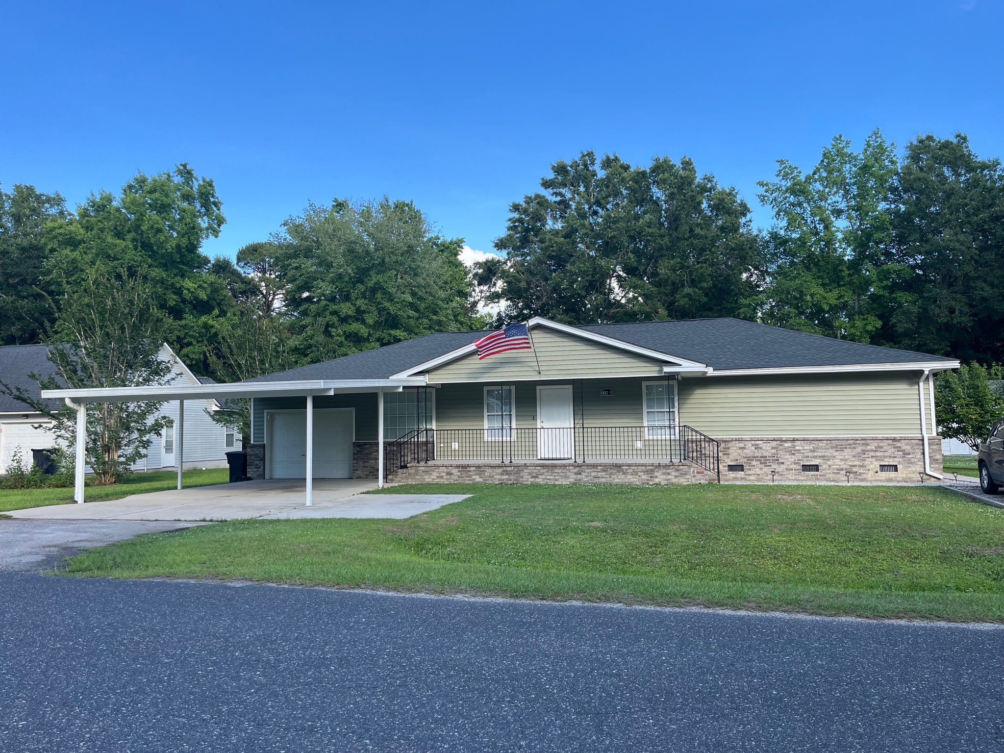 Summerville House: 238 O T Wallace Dr
