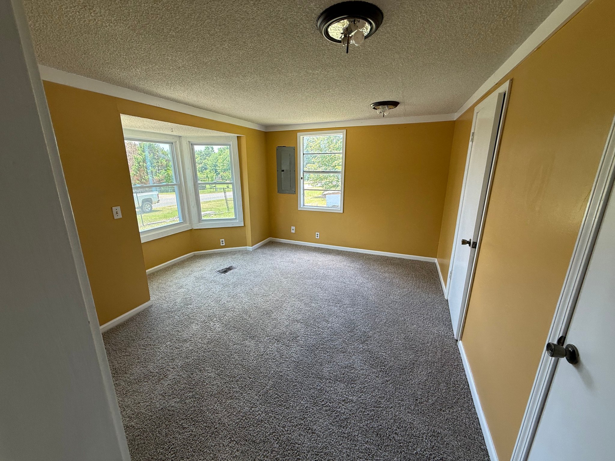 Roberta House: 235 Horne Rd