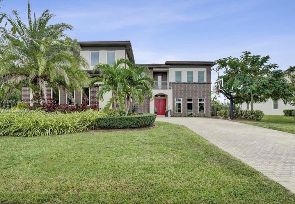 Davie House: 6804 N STILLWATER SHORES DR