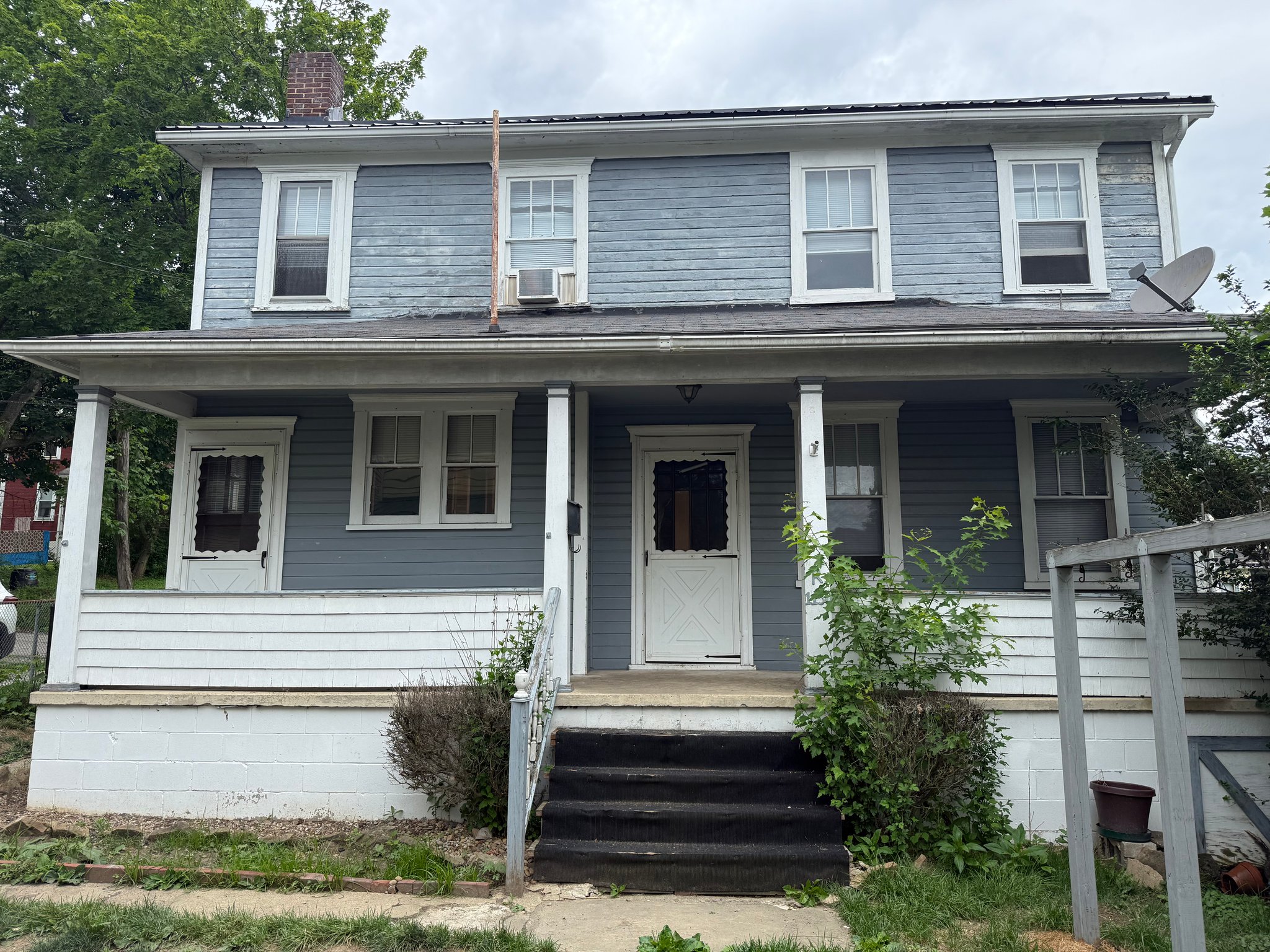 Johnstown House: 1150R Boyd Ave