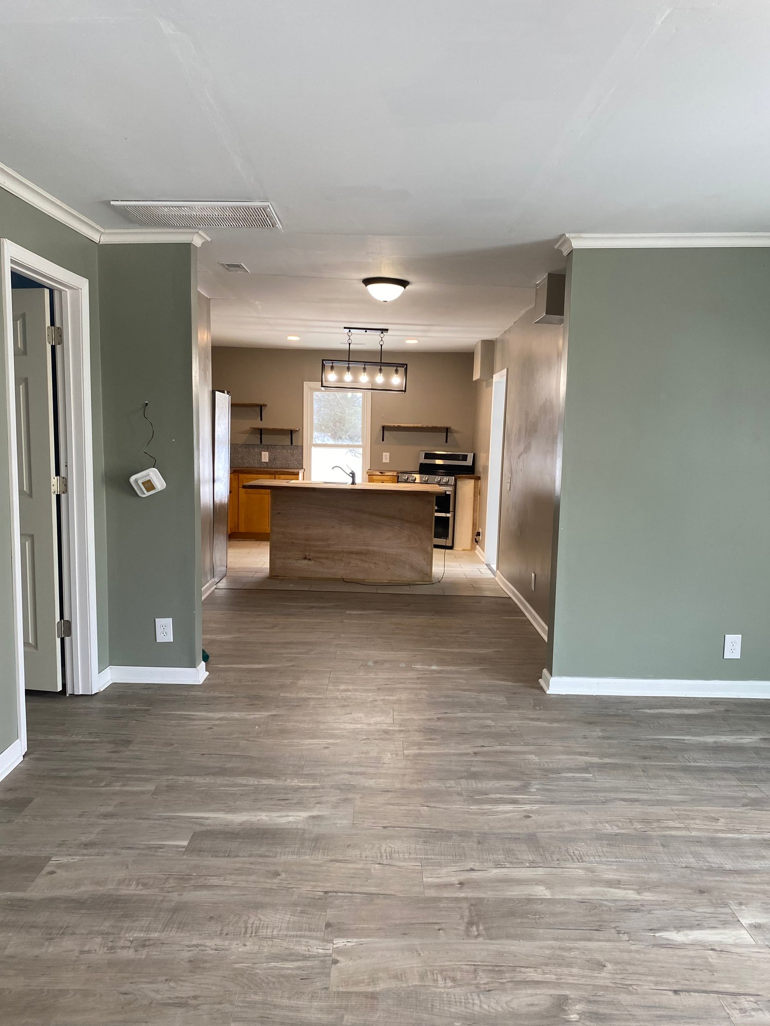 Frankfort House: 720 Hillcrest Ave