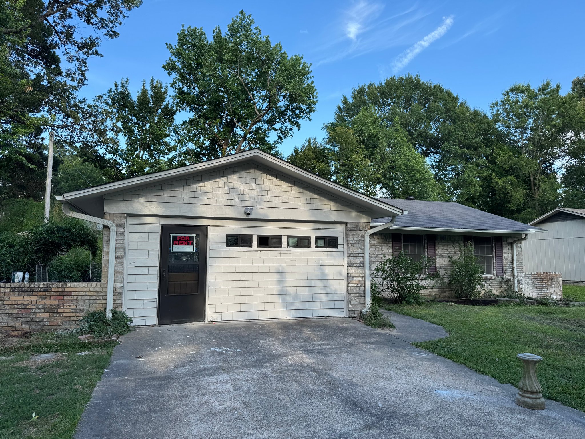 Texarkana House: 3514 Sabine Ave