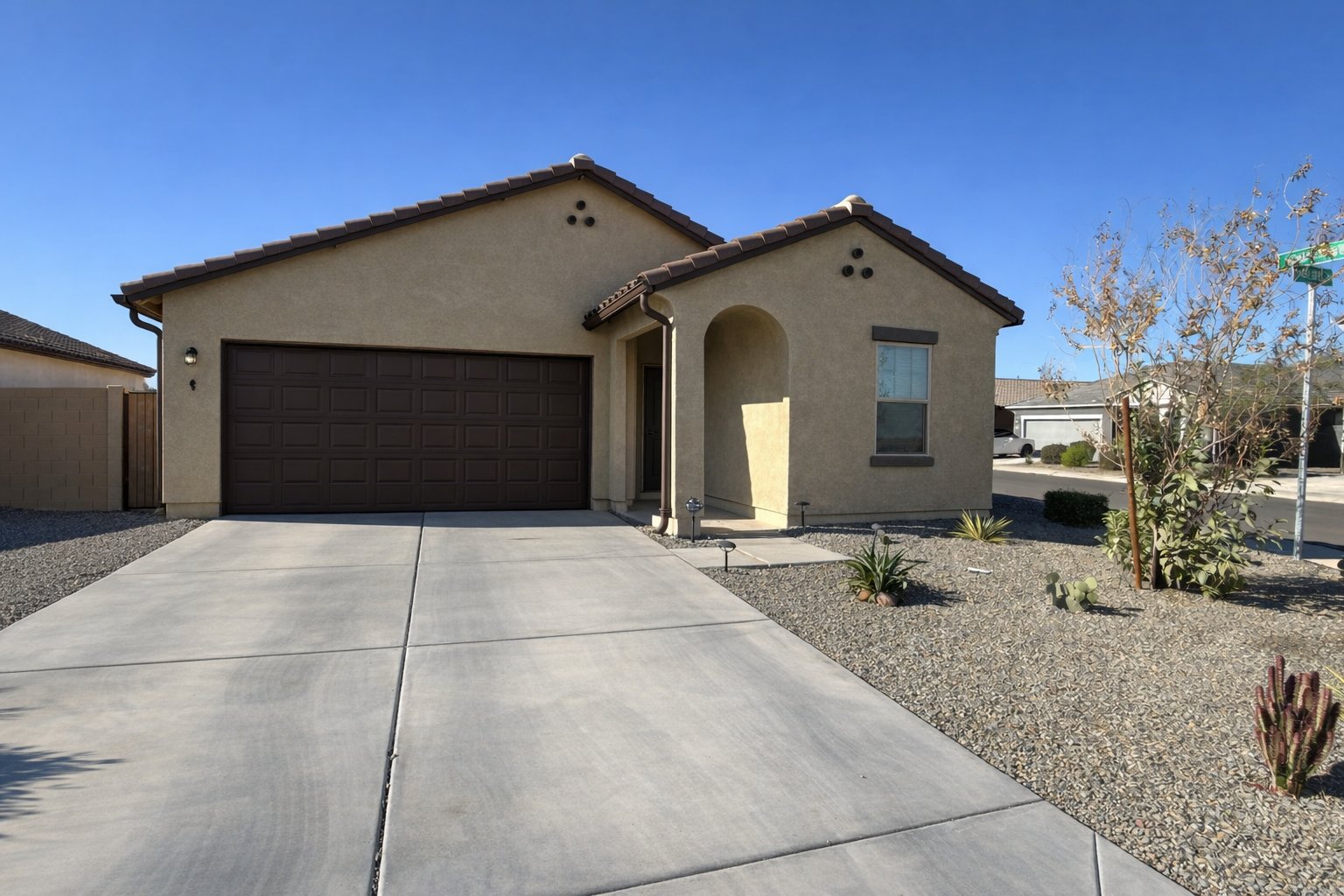 Florence House: 13011 E Sunflower Ln