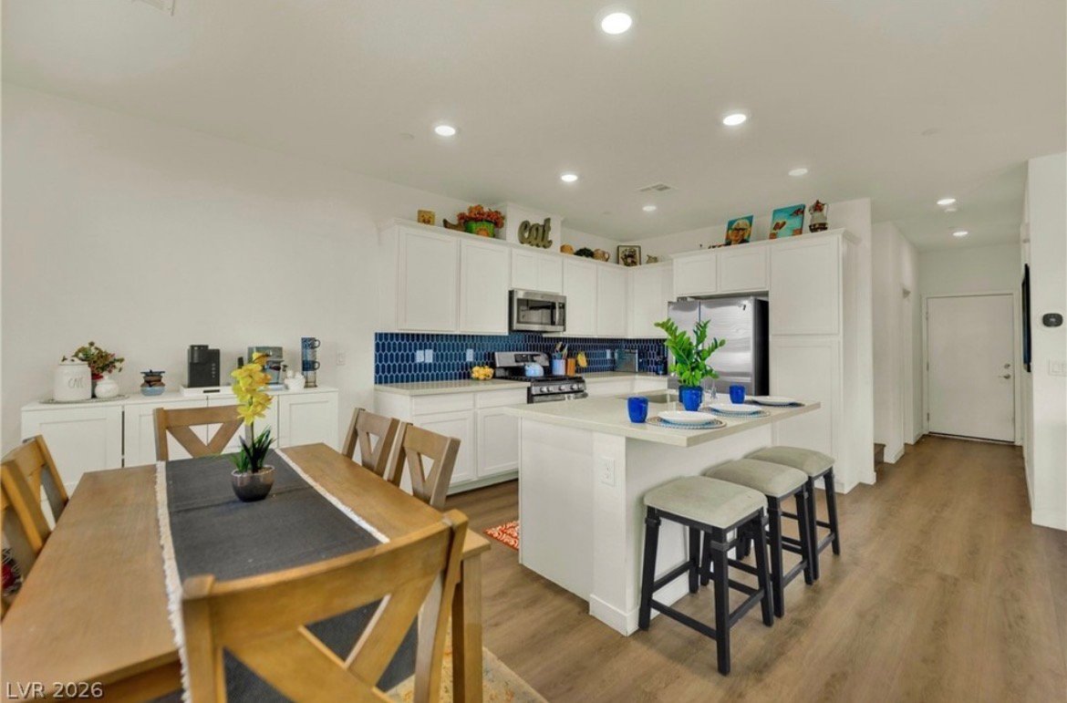 Henderson Townhome: 129 Laguna Commons Ln