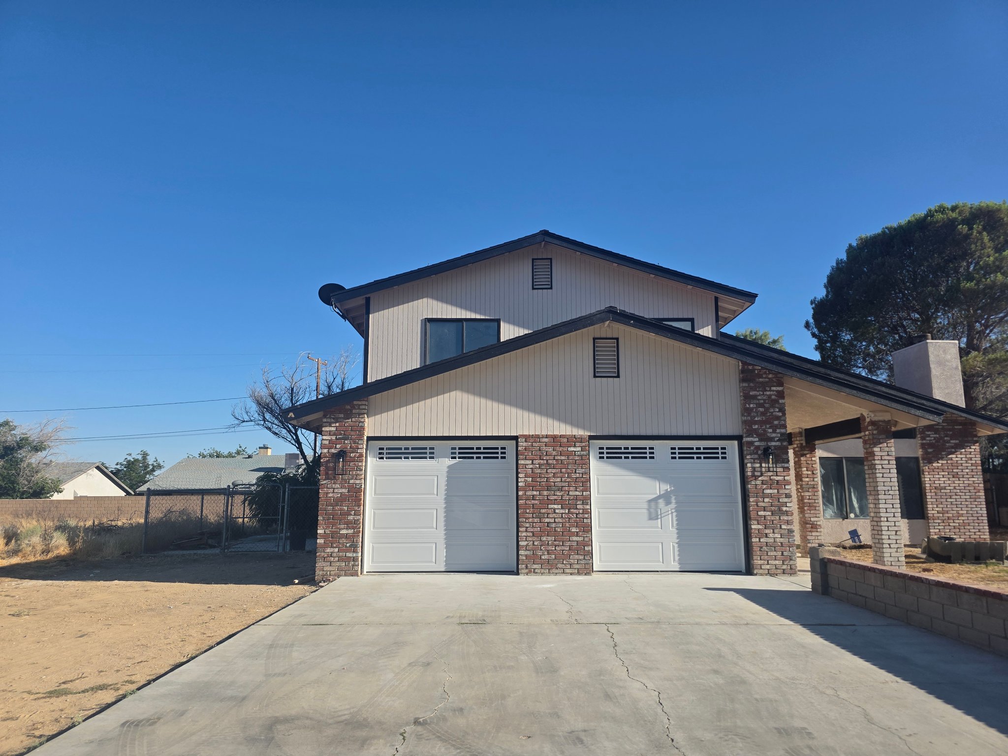 California City House: 9848 Karen Ave