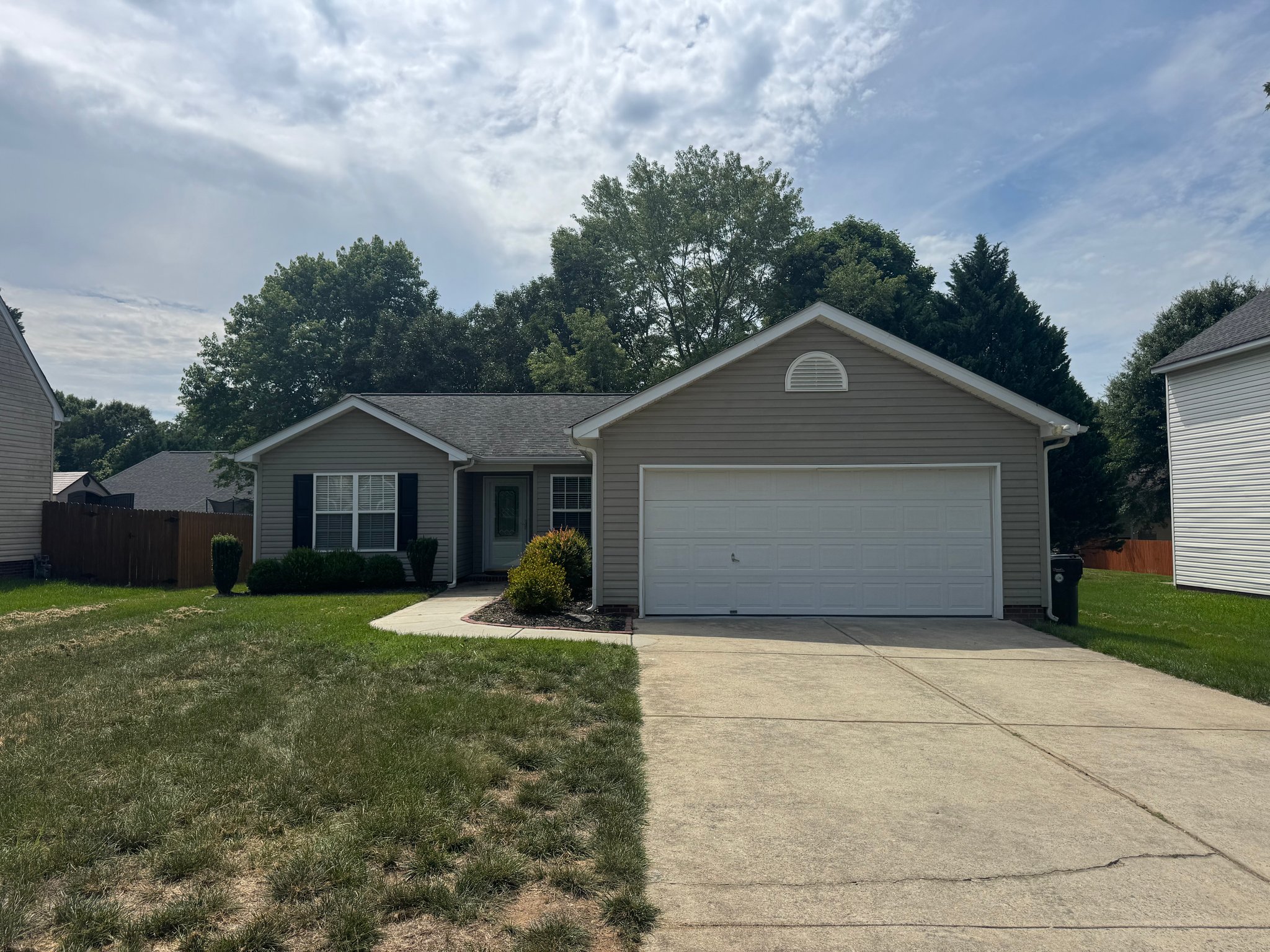 Concord House: 3652 Stonefield St SW