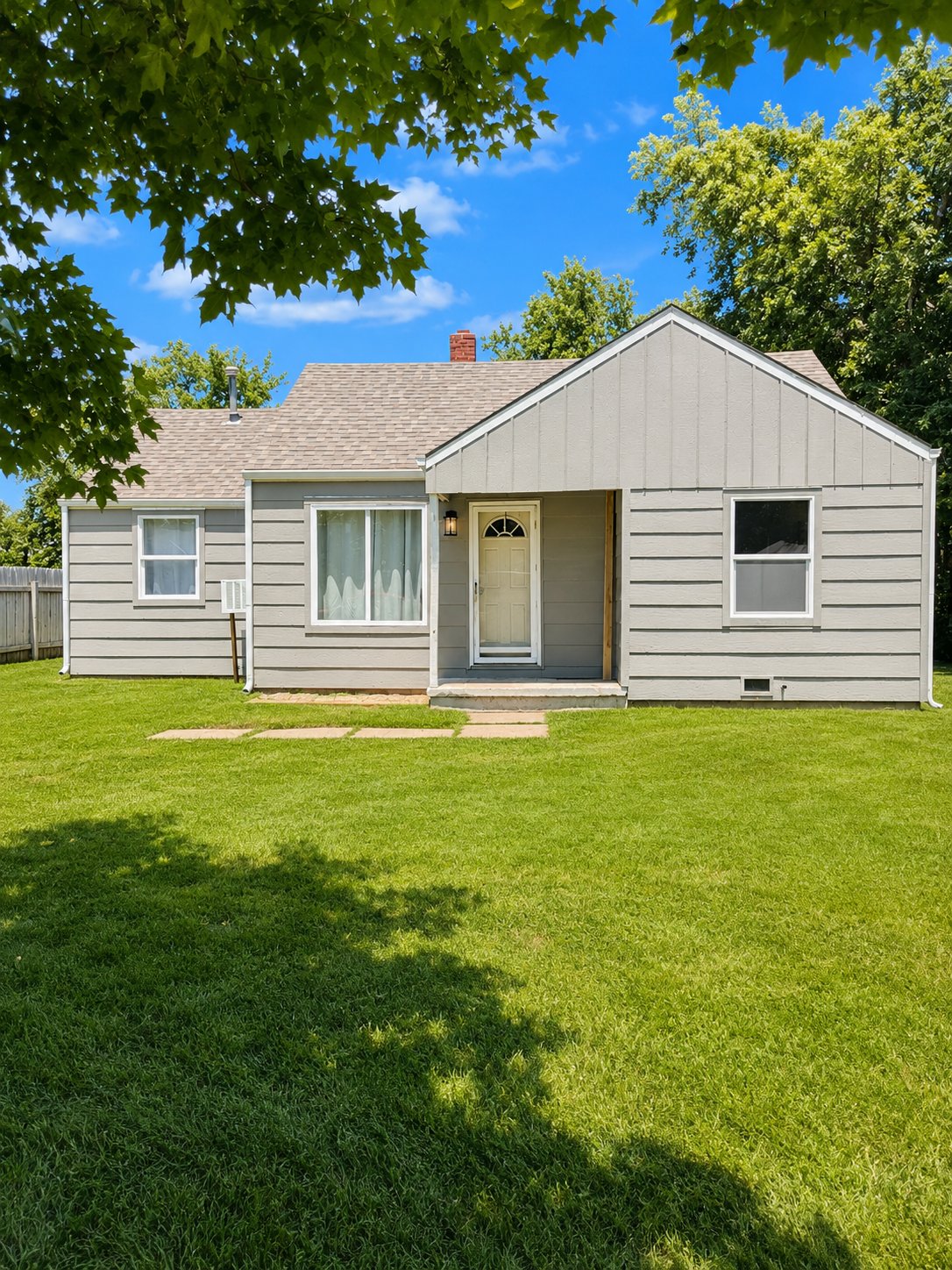 Wichita House: 1716 E 23rd St N