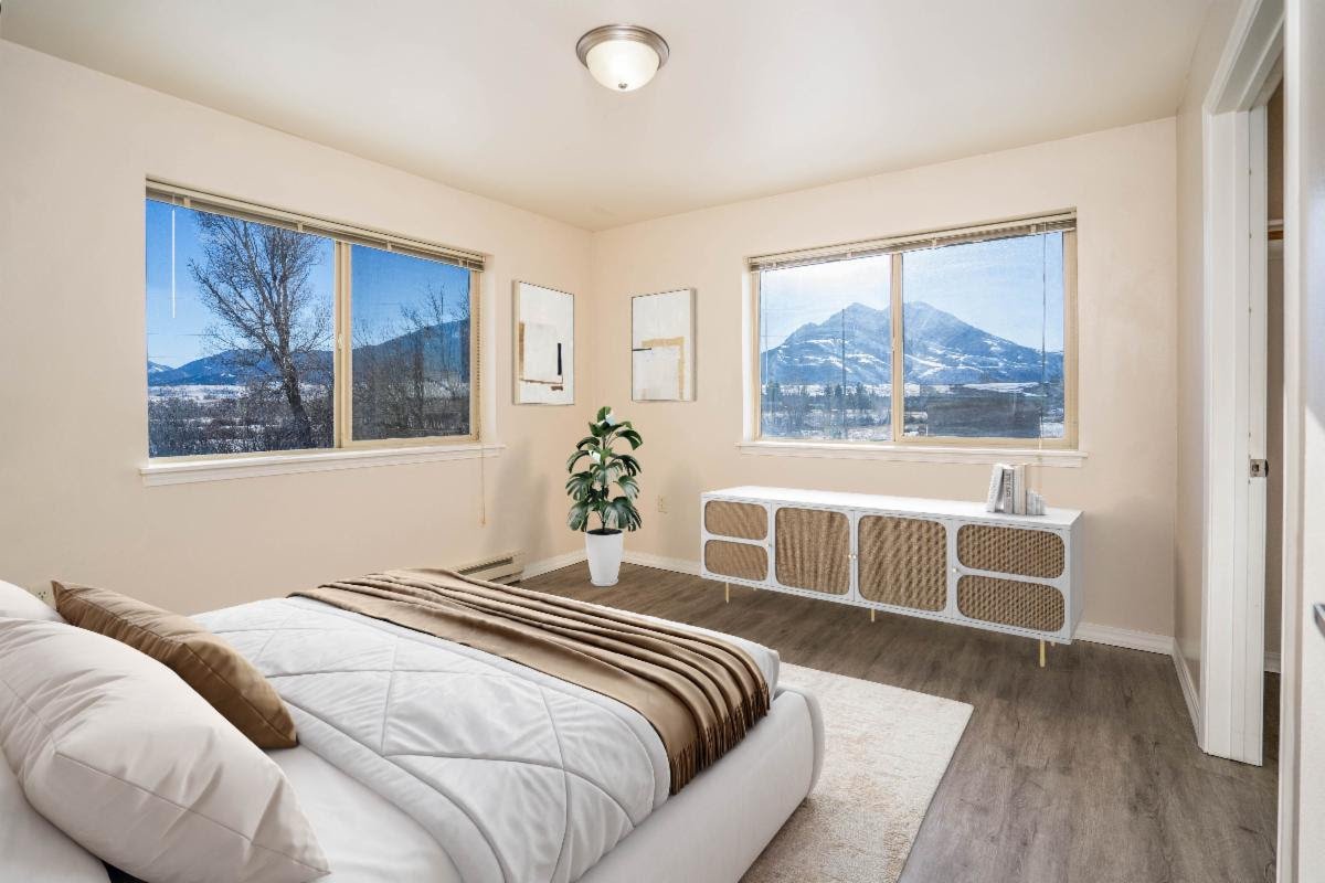 Emigrant Apartment: 5 Avalon Ct