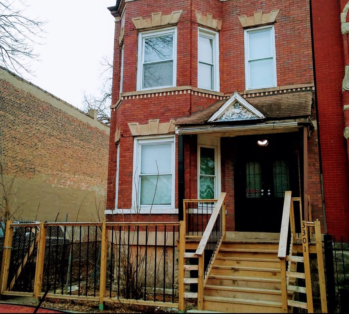 Chicago Apartment: 3301 walnut