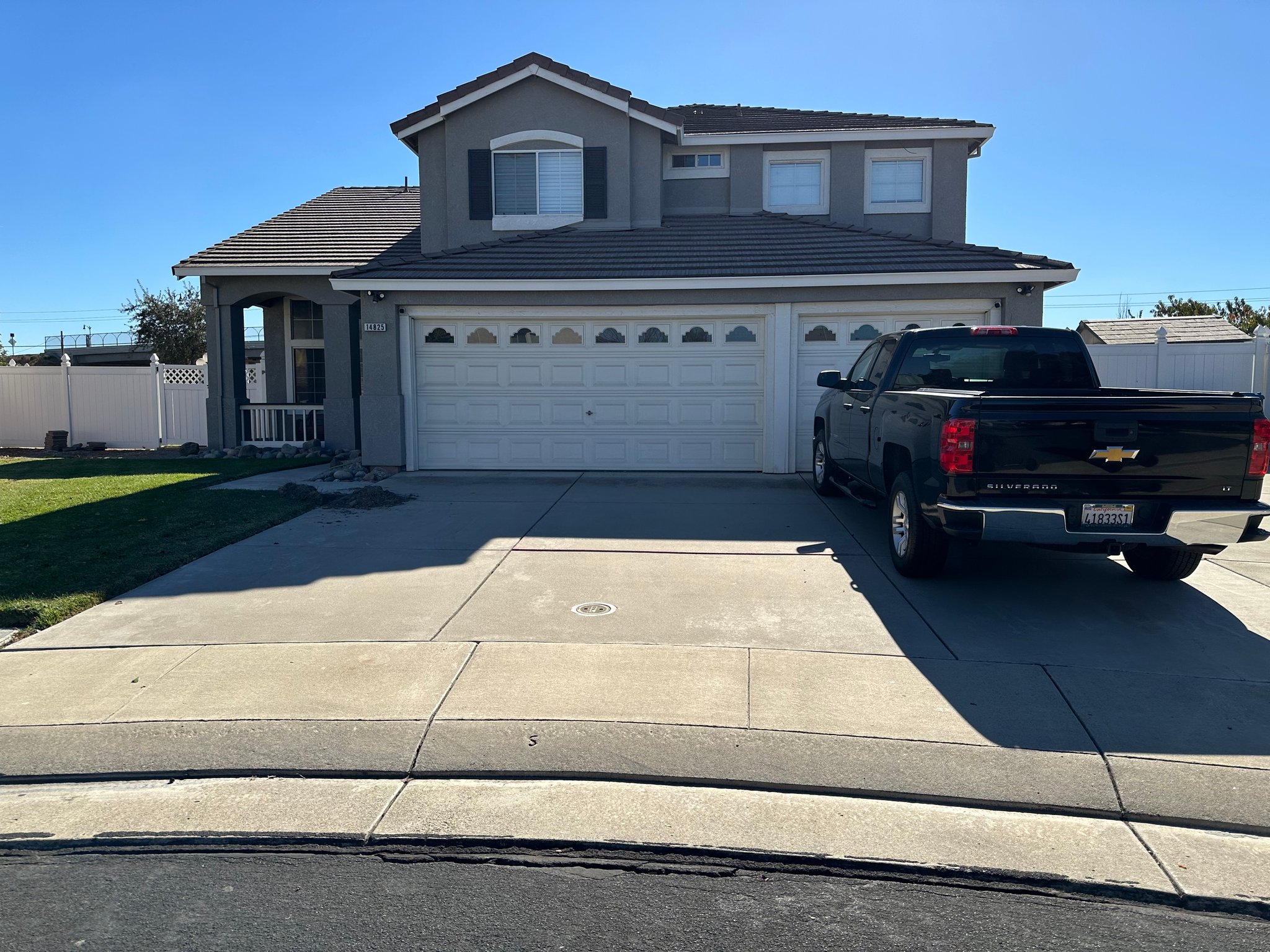 Lathrop House: 14825 Harbor Ct