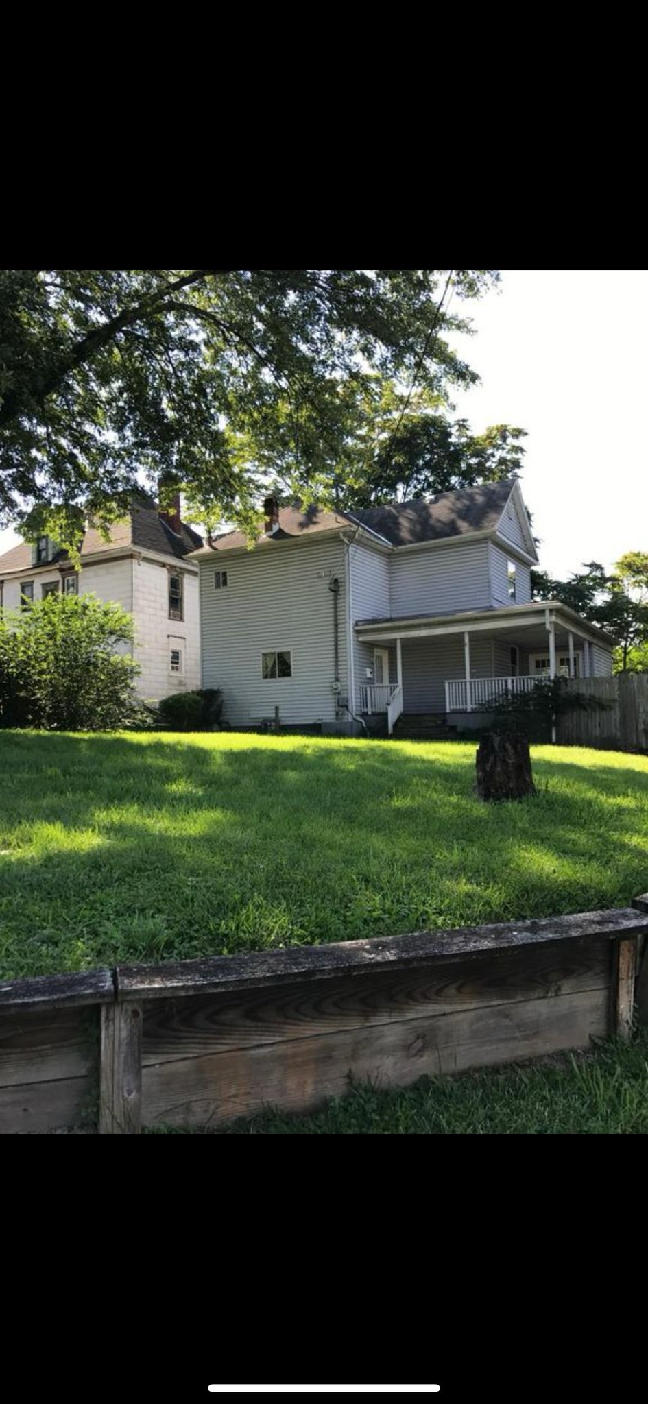 Fairmont House: 125 Haymond St