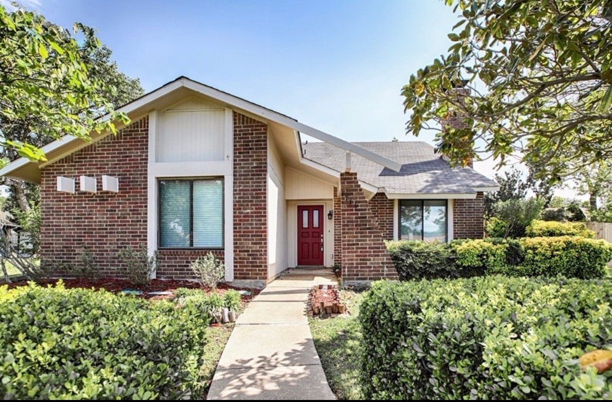 Carrollton House: 1717 Delaford Pl,