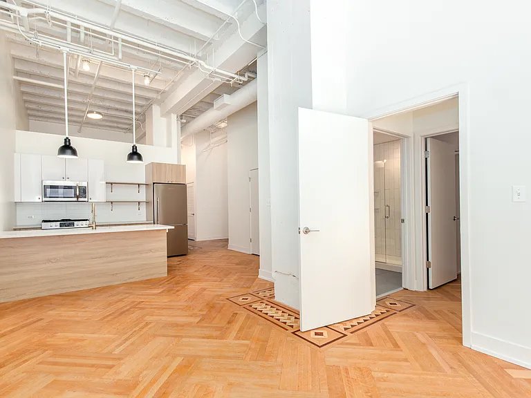 Chicago Condo: 40 E Adams St