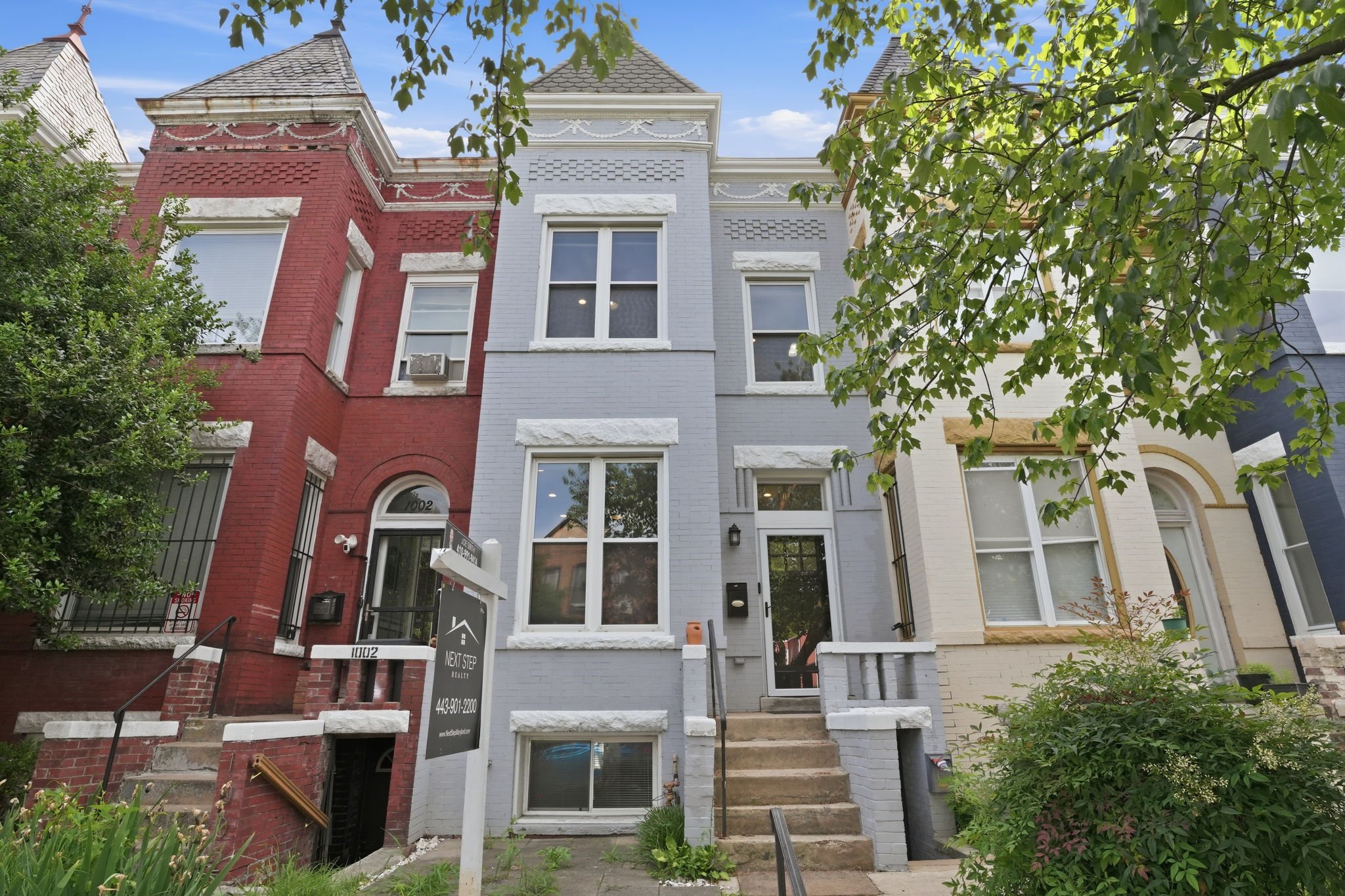 Washington Townhome: 1004 11th St NE