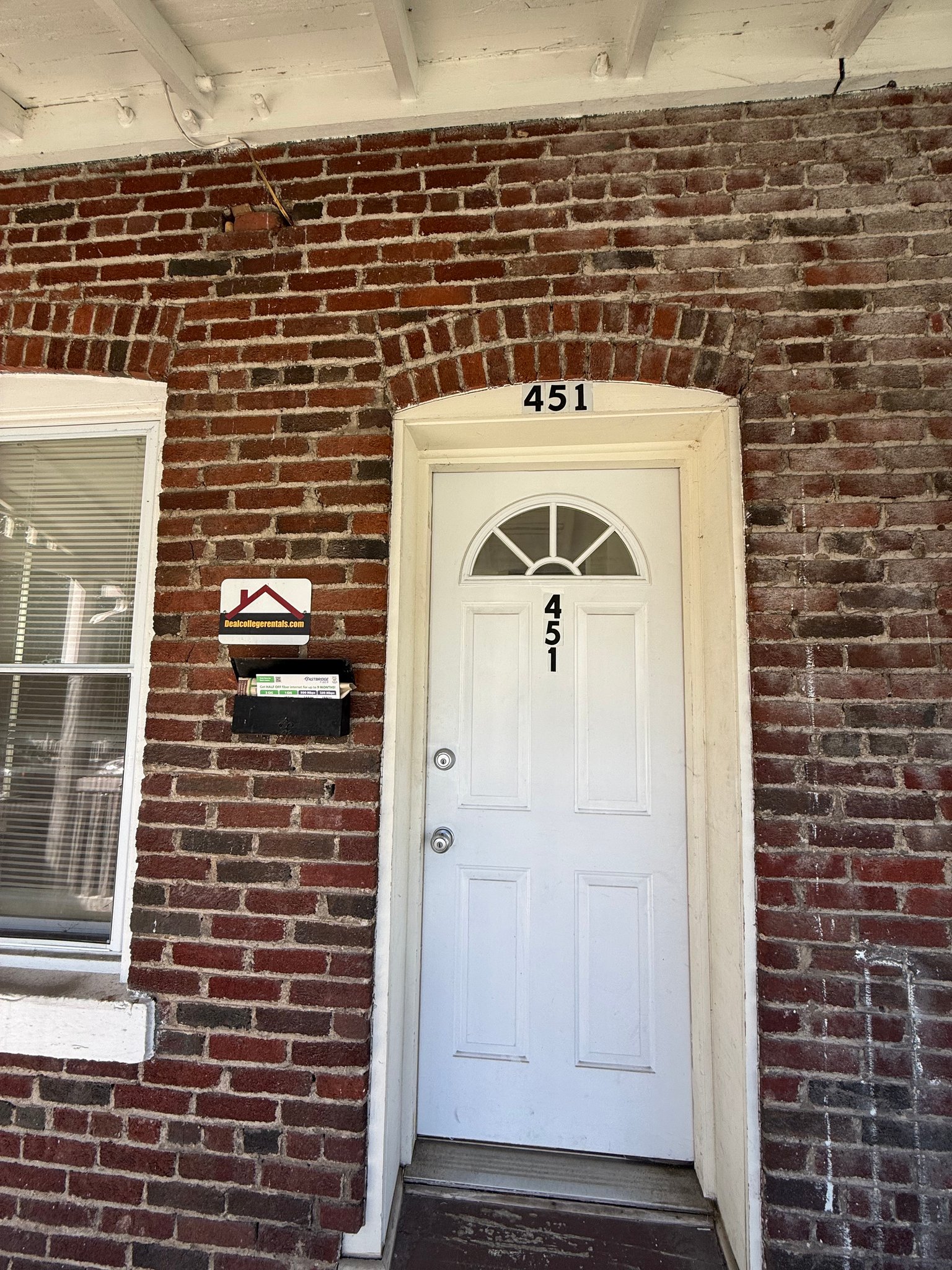 Bloomsburg House: 451 East 4th Street